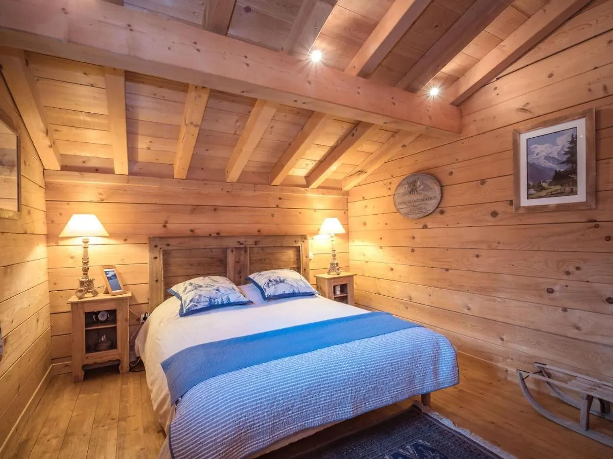 Chalet 4 Etoiles Avec Wifi Et Parking Proche Du Centre A Chamonix - Fr-1-343-224