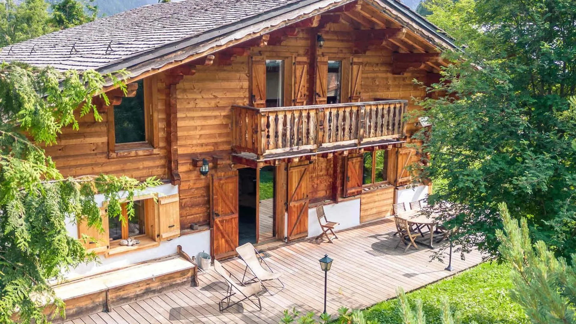 Chalet 4 Etoiles Avec Wifi Et Parking Proche Du Centre A Chamonix - Fr-1-343-224